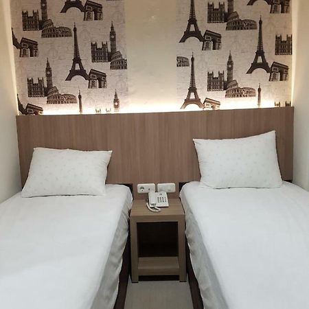 Ethan Hotel Kelapa Gading Джакарта Екстериор снимка