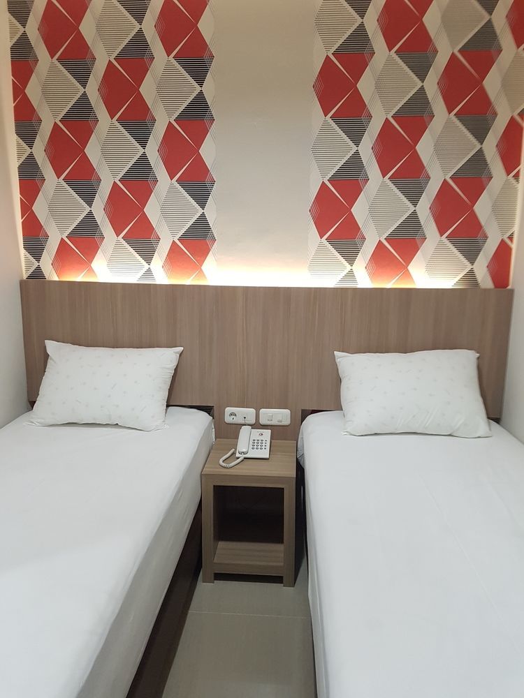 Ethan Hotel Kelapa Gading Джакарта Екстериор снимка