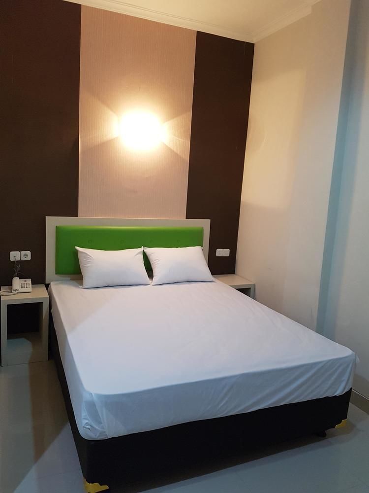 Ethan Hotel Kelapa Gading Джакарта Екстериор снимка